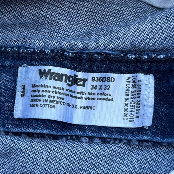 Wrangler 936DSD‎ Blue Demin Jeans Dark Wash Men Size 33x31 Cowboy Boot Cut - Picture 3 of 10